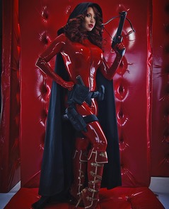 Bianca Beauchamp glamour