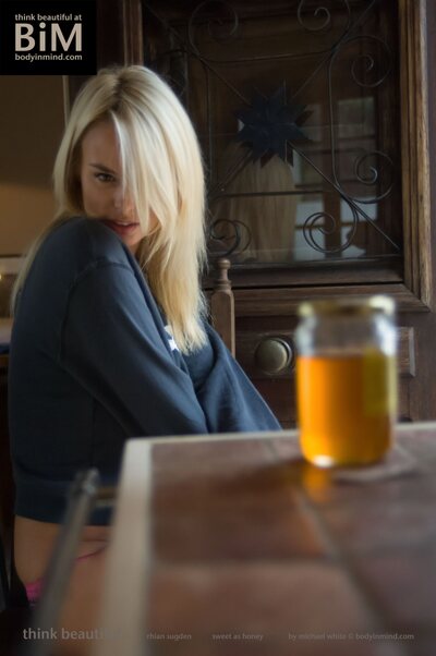 Rhian Sugden Sweet As Honey By Body In Mind - photo 01