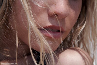 Iveta by Erro - photo 05
