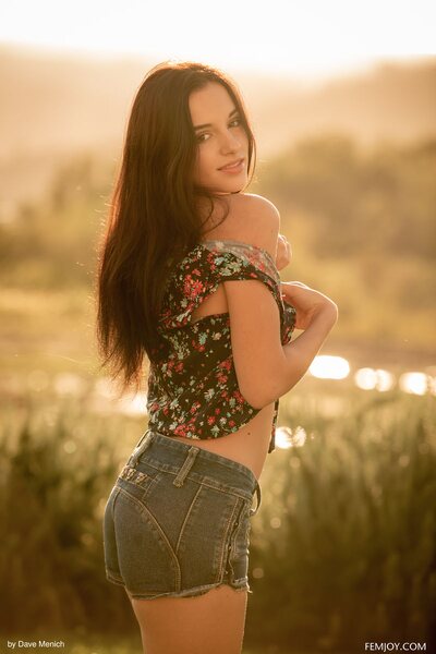 Sasha C Sunset By Femjoy - photo 02