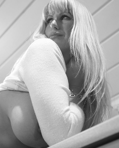 Girl Folio girl Adele Stephens