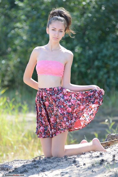 Lisabelle Nude Gallery - photo 00
