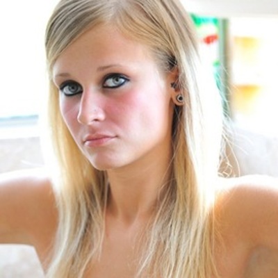 Alice Wonder profile picture
