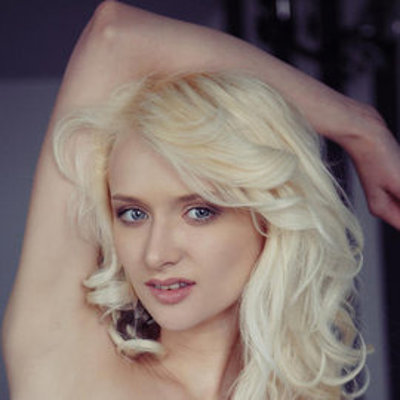 Nika N profile picture