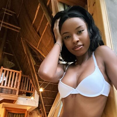 Petite Ebony Naomi's profile picture