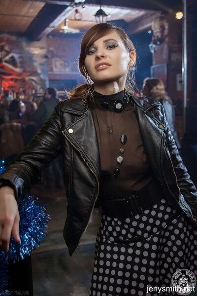 Jeny Smith From A Party - photo 02