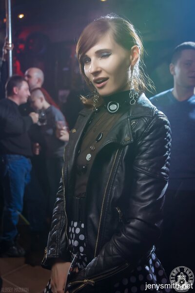 Jeny Smith From A Party - photo 11