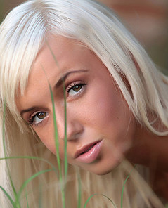 Natali Blond so blond