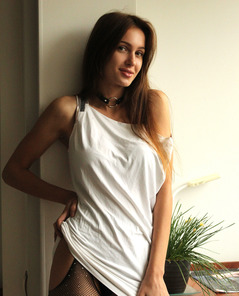 Holly Haim Sparkle By Met Art