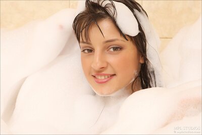 Tara Mpl Studios in the bathroom - photo 06