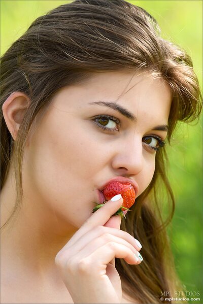 Kaitlin Bluebell By MPL Studios - photo 03