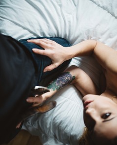 Elizabeth Marxs Artsy In Bedroom