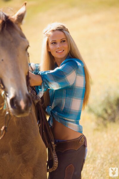 Beth Williams Playboy Playmate - photo 03