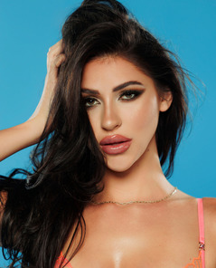 Playboy Model Kassie Lee Take A Swing