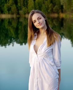 Vittoria Amada Lakelike