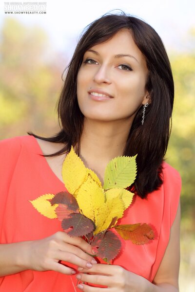 Lusy from Showy Beauty - photo 01