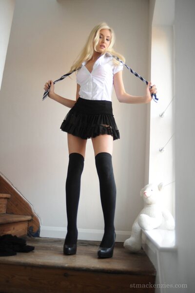 Faye T back to school - photo 07
