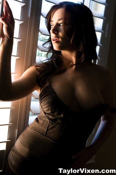 Taylor Vixen in black - photo 05