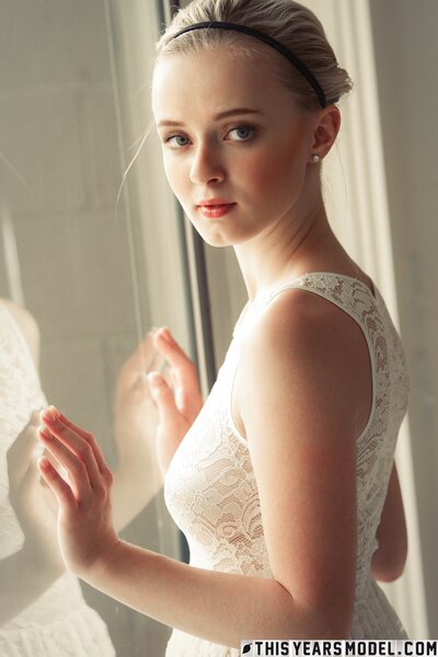 Ellie Jane Elegant By This Years Model - photo 02