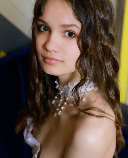 Ania Ivory Lace By Amour Angels