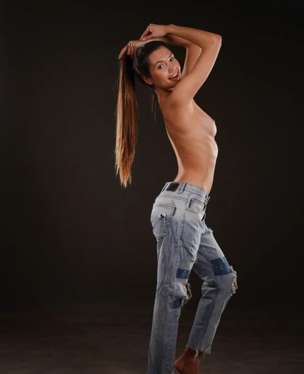 Studio Nude Jeans Pose With Georgia Soft Bodymind Calm Vibe