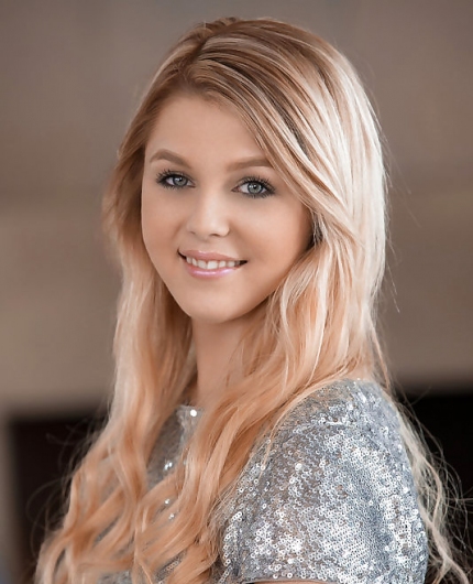 ChloeLynn Sparkly