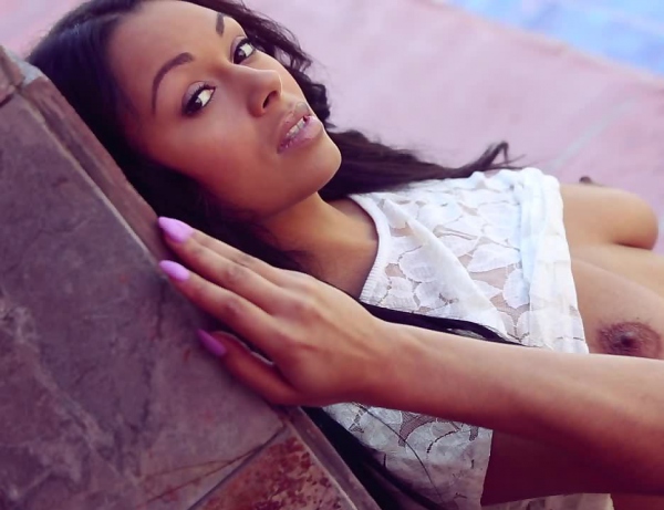 Bethany Benz Met Art Video