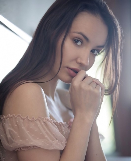 Nude Pics of Elilith Noir