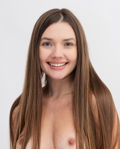 Watch 4 Beauty Casting Georgina