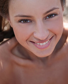 Maria Desert Babe